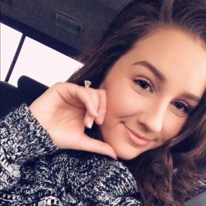 Meet your Posher, Vanessa